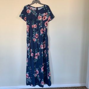 Floral Maxi dress NWOT